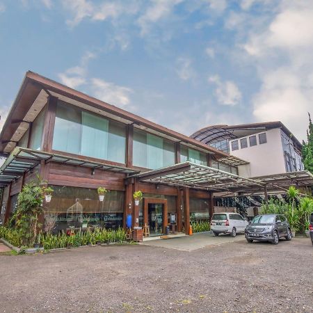 Takashimaya Hotel & Convention Lembang Dış mekan fotoğraf