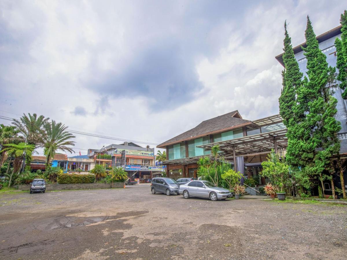 Takashimaya Hotel & Convention Lembang Dış mekan fotoğraf