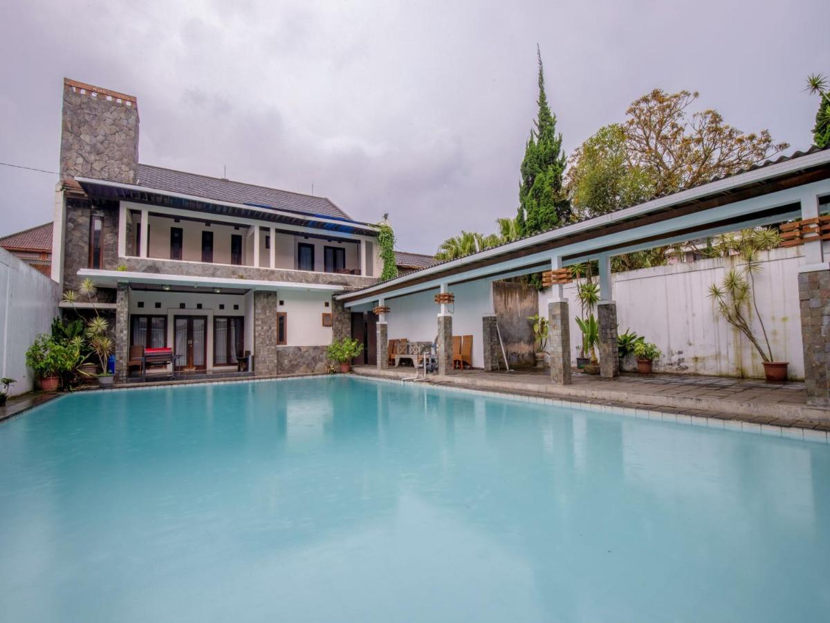 Takashimaya Hotel & Convention Lembang Dış mekan fotoğraf